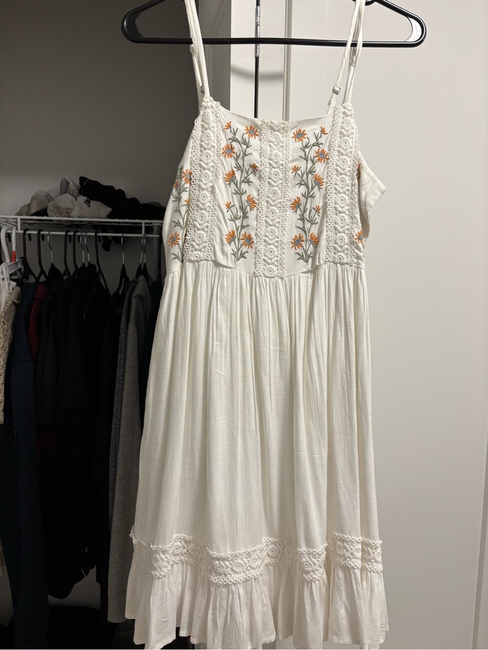 Girls' White Floral-Embroidered Sundress